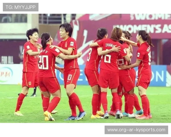 中国女足国内外交流不断深化，中国女足形式